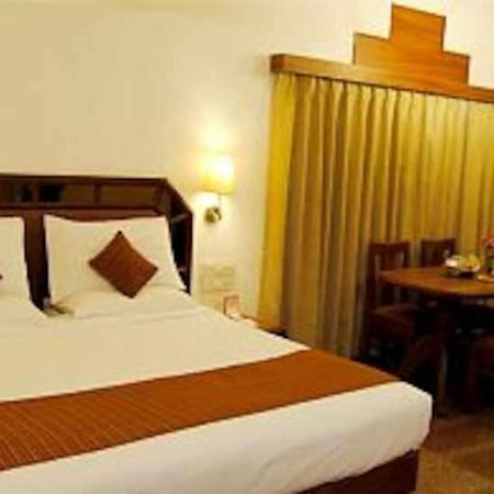 Hotel Maurya International Csennai Kültér fotó